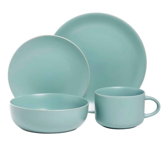 32pc dinnerware. - Picture 10 of 15